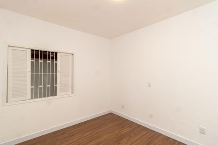 Quarto 1 de casa para alugar com 2 quartos, 96m² em Vila Nivi, São Paulo