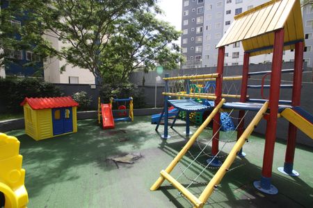 Apartamento para alugar com 49m², 2 quartos e 1 vagaÁrea comum - Playground