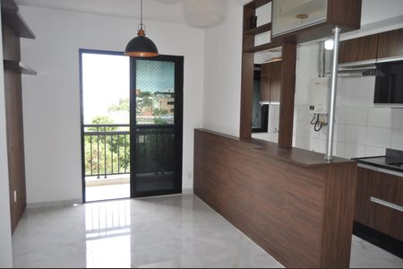 Apartamento para alugar com 2 quartos, 55m² em Del Castilho, Rio de Janeiro