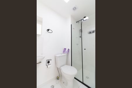 Banheiro de apartamento para alugar com 1 quarto, 30m² em Butantã, São Paulo