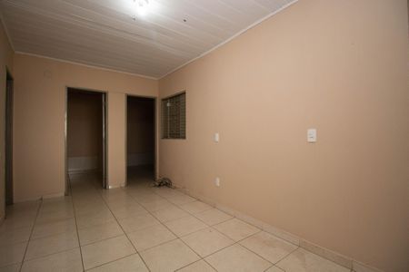 Sala 2 de casa para alugar com 3 quartos, 160m² em Qr 4, Brasília