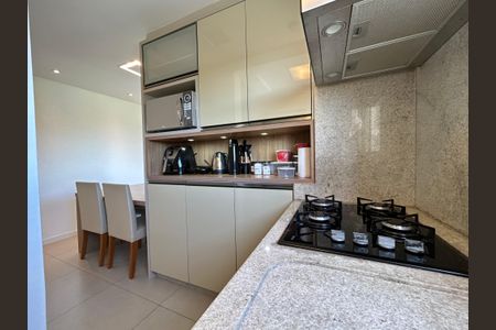 Apartamento para alugar com 80m², 2 quartos e 1 vagaCozinha 