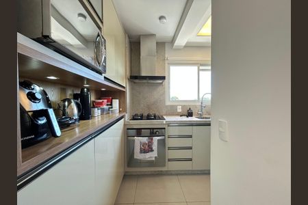 Apartamento para alugar com 80m², 2 quartos e 1 vagaCozinha 