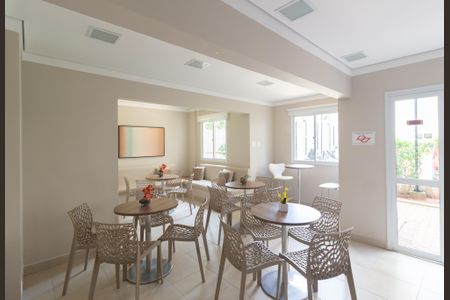 Apartamento para alugar com 45m², 2 quartos e sem vaga Apartamento para alugar com 45m², 2 quartos e sem vagaÁrea comum - Salão de festas