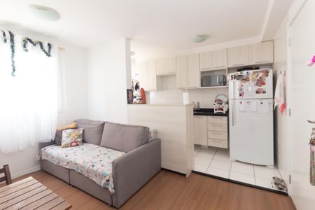 Sala de apartamento para alugar com 2 quartos, 45m² em Itaquera, São Paulo