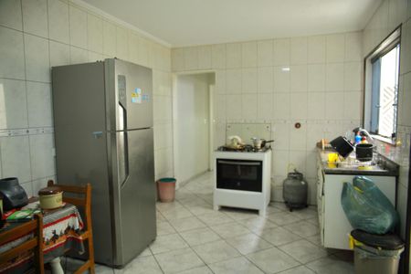 Casa à venda com 125m², 4 quartos e 2 vagasCozinha 