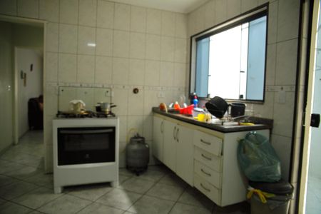 Casa à venda com 125m², 4 quartos e 2 vagasCozinha 