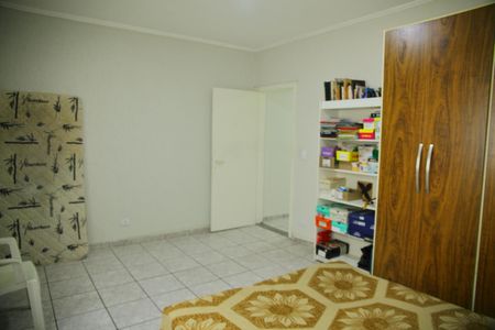 Casa à venda com 125m², 4 quartos e 2 vagasSuíte 2 