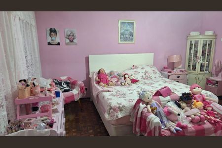 Casa à venda com 242m², 4 quartos e 2 vagasQuarto 2