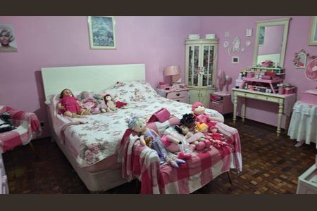 Casa à venda com 242m², 4 quartos e 2 vagasQuarto 2