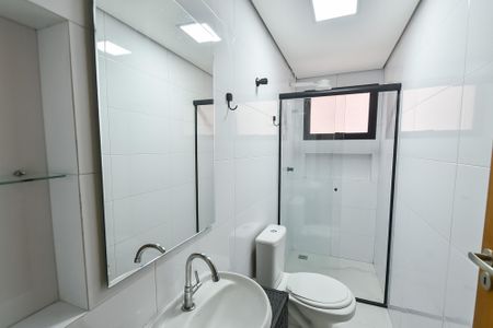 Banheiro de apartamento para alugar com 1 quarto, 37m² em Vila Dom Pedro I, São Paulo