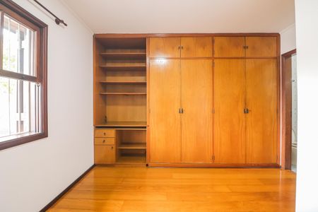 Casa à venda com 106m², 2 quartos e 1 vagaSuíte 1