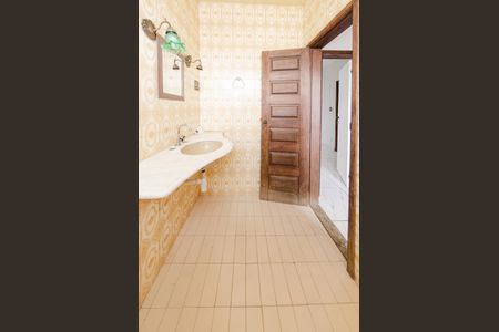 Casa para alugar com 280m², 4 quartos e 7 vagasBanheiro suíte