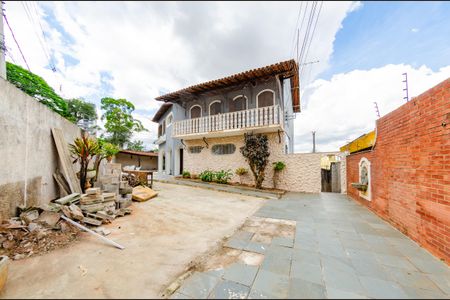 Casa para alugar com 280m², 4 quartos e 7 vagasÁrea externa