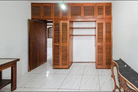 Casa para alugar com 280m², 4 quartos e 7 vagasQuarto 3