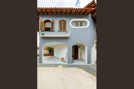 Casa para alugar com 280m², 4 quartos e 7 vagasÁrea externa