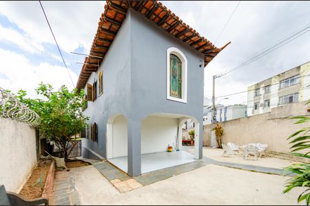 Casa para alugar com 280m², 4 quartos e 7 vagasÁrea externa