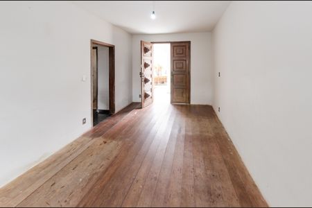 Casa para alugar com 280m², 4 quartos e 7 vagasSala