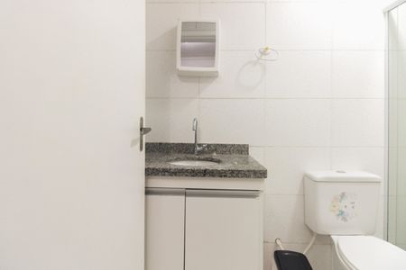 Banheiro  de casa para alugar com 1 quarto, 28m² em Vila Moreira, São Paulo
