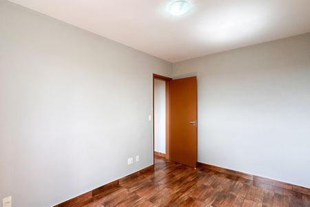 Quarto 1 de apartamento para alugar com 2 quartos, 50m² em Ferrazópolis, São Bernardo do Campo