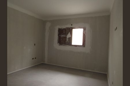 Casa à venda com 130m², 3 quartos e 4 vagasSuíte 3