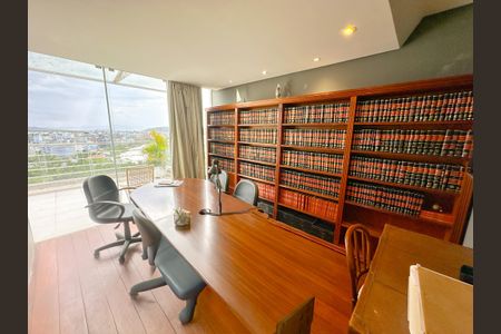 Apartamento para alugar com 423m², 4 quartos e 3 vagasEscritório