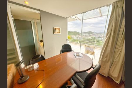 Apartamento para alugar com 423m², 4 quartos e 3 vagasEscritório