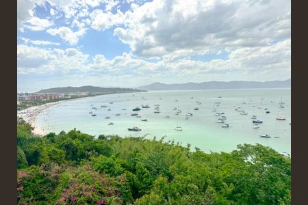 Apartamento para alugar com 423m², 4 quartos e 3 vagasVista da Sacada