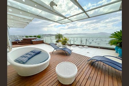 Apartamento para alugar com 423m², 4 quartos e 3 vagasTerraço