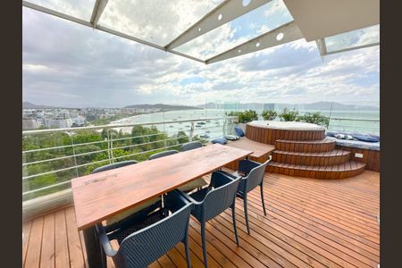 Apartamento para alugar com 423m², 4 quartos e 3 vagasÁrea gourmet