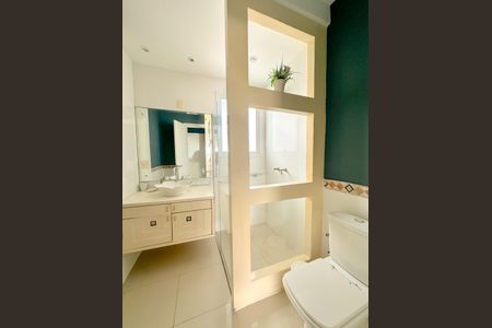 Apartamento para alugar com 423m², 4 quartos e 3 vagasBanheiro