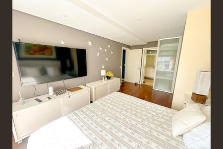 Apartamento para alugar com 423m², 4 quartos e 3 vagasSuíte