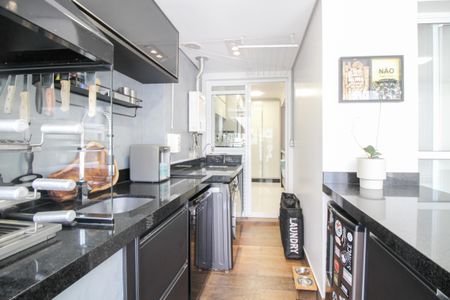Apartamento à venda com 92m², 2 quartos e 2 vagasVaranda - Churrasqueira - Área de Serviço