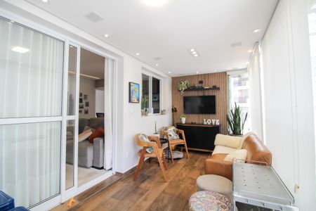 Apartamento à venda com 92m², 2 quartos e 2 vagasVaranda - Churrasqueira - Área de Serviço