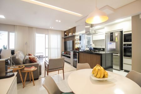 Sala de apartamento à venda com 2 quartos, 92m² em Vila Regente Feijó, São Paulo