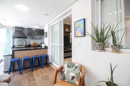 Apartamento à venda com 92m², 2 quartos e 2 vagasVaranda - Churrasqueira - Área de Serviço