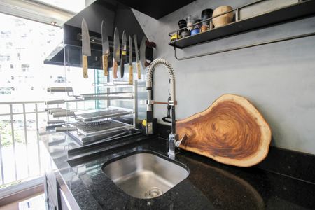 Apartamento à venda com 92m², 2 quartos e 2 vagasVaranda - Churrasqueira - Área de Serviço