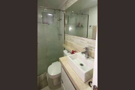 Apartamento à venda com 68m², 2 quartos e 1 vagaBanheiro Social