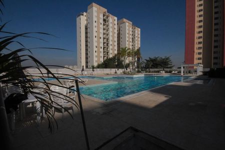 Apartamento à venda com 68m², 2 quartos e 1 vagaÁrea comum - Piscina