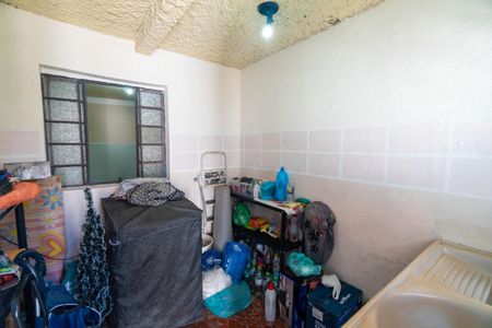 Casa à venda com 150m², 2 quartos e 2 vagas Casa à venda com 150m², 2 quartos e 2 vagasLavanderia