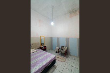 Casa à venda com 150m², 2 quartos e 2 vagas Casa à venda com 150m², 2 quartos e 2 vagasSuite