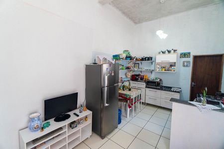 Casa à venda com 150m², 2 quartos e 2 vagas Casa à venda com 150m², 2 quartos e 2 vagasSala/Cozinha