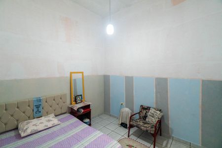 Casa à venda com 150m², 2 quartos e 2 vagas Casa à venda com 150m², 2 quartos e 2 vagasSuite