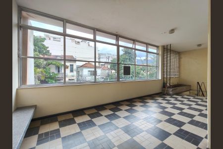 Apartamento à venda com 196m², 3 quartos e 2 vagasSala