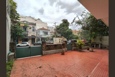 Apartamento à venda com 196m², 3 quartos e 2 vagasQuintal