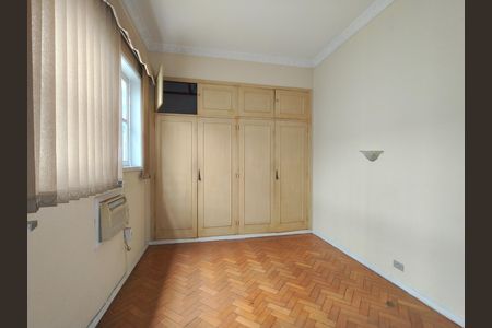 Apartamento à venda com 196m², 3 quartos e 2 vagasQuarto 1