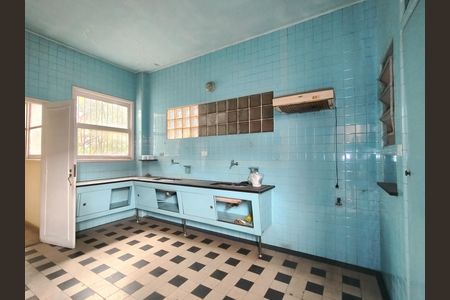 Apartamento à venda com 196m², 3 quartos e 2 vagasCozinha