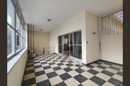 Apartamento à venda com 196m², 3 quartos e 2 vagasSala