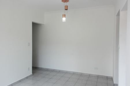Apartamento para alugar com 74m², 2 quartos e 1 vagaSala