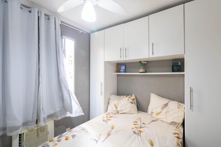 Quarto 1 de apartamento para alugar com 2 quartos, 44m² em Campo Grande, Rio de Janeiro